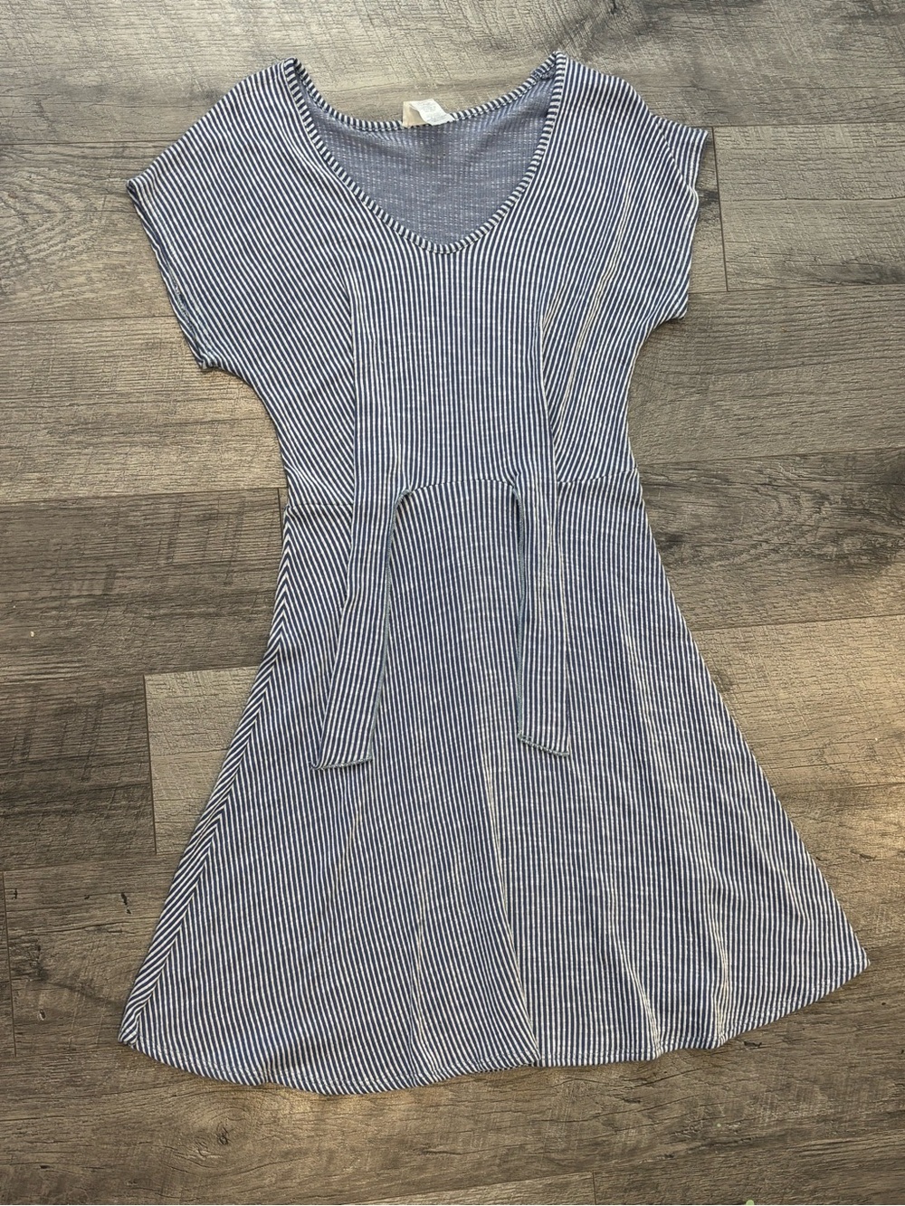 Caution To The Wind Blue White Striped Knit V-Neck Tie Dress Women's medium